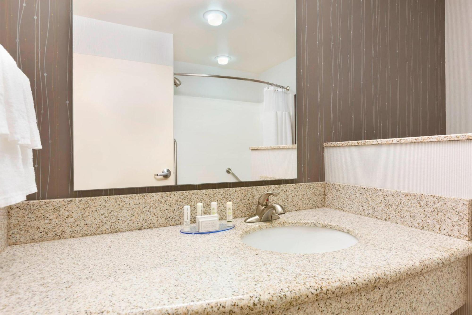 Courtyard By Marriott Kalamazoo Portage Luaran gambar